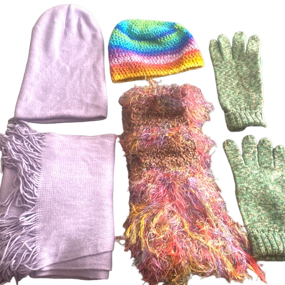 5 piece bundle of warm hats scarves and gloves